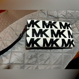 Michael Kors Wristlet Double Zip Wallet
